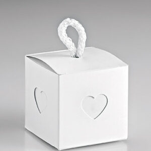 ΜΠΟΜΠΟΝΙΕΡΑ ΧΑΡΤΙΝΟ ΚΟΥΤΑΚΙ ΛΕΥΚΟ ΜΕ ΚΑΡΔΙΑ 5.5x5.5x5.5