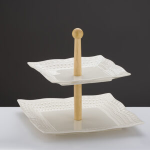 ΕΤΑΖΕΡΑ ΛΕΥΚΗ ΠΟΡΣΕΛΑΝΙΝΗ 2 ΕΠΙΠΕΔΩΝ ΤΕΤΡΑΓΩΝΗ ΜΕ ΞΥΛΙΝΗ ΒΑΣΗ 26x26x24cm